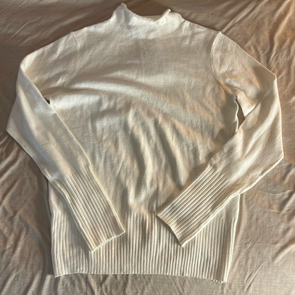 French Connection - mock neck sweater - women’s sz medium - Picture 1 of 4